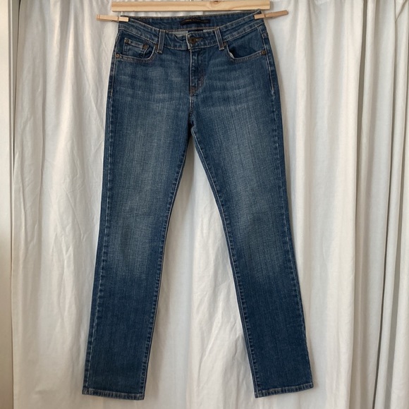 Levi's The Original Jean, Mid-Rise Straight leg, Size 6, mint condition! - Picture 4 of 16